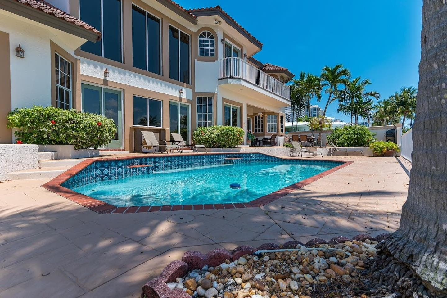Lauderdale Oceana Estate